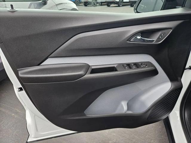 2027 Chevrolet Bolt LT FWD