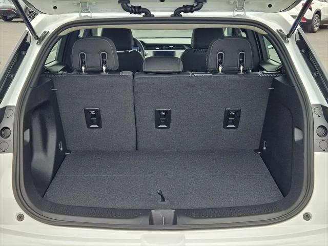 2027 Chevrolet Bolt LT FWD