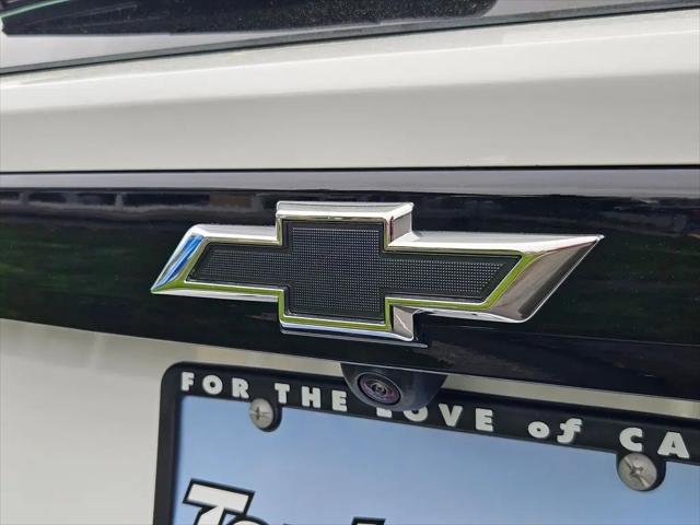 2027 Chevrolet Bolt LT FWD