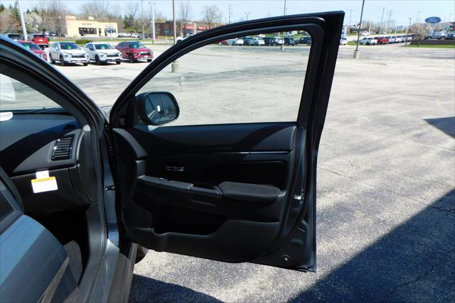 2026 Mitsubishi Outlander Sport 2.0 LE