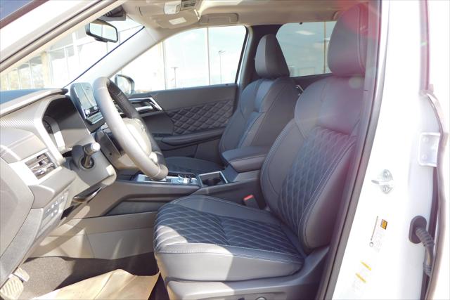 2025 Mitsubishi Outlander PHEV SEL Platinum Edition