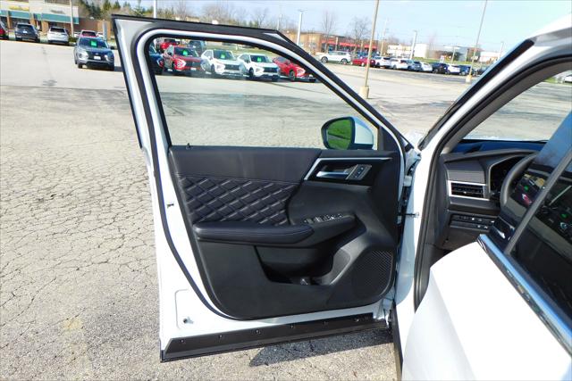 2025 Mitsubishi Outlander PHEV SEL Platinum Edition