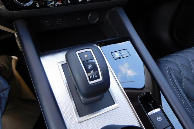 2025 Mitsubishi Outlander PHEV SEL Platinum Edition