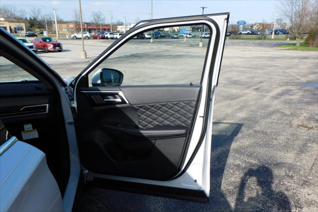 2025 Mitsubishi Outlander PHEV SEL Platinum Edition
