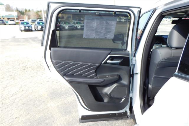 2025 Mitsubishi Outlander PHEV SEL Platinum Edition