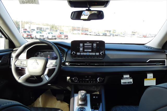 2025 Mitsubishi Outlander PHEV SEL Platinum Edition