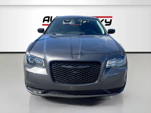 2022 Chrysler 300 Touring