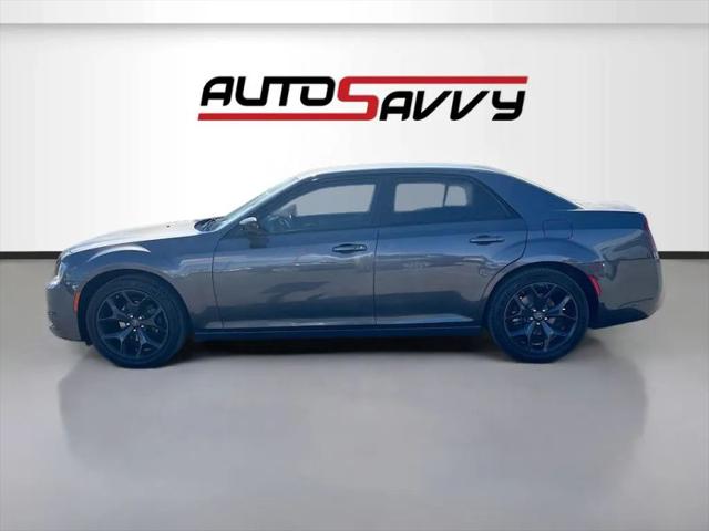 2022 Chrysler 300 Touring