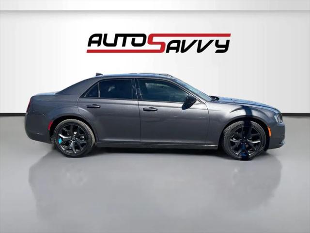 2022 Chrysler 300 Touring