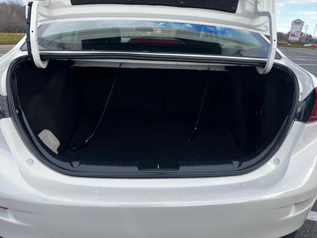 2015 Mazda Mazda3 i Touring