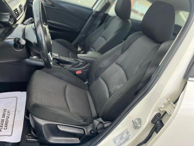 2015 Mazda Mazda3 i Touring