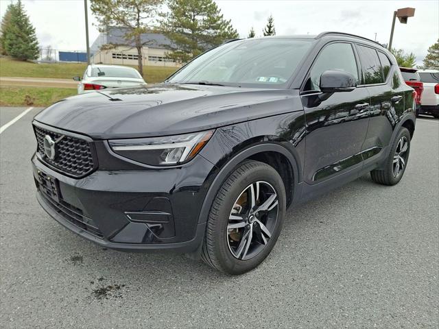 2024 Volvo XC40 B5 Core