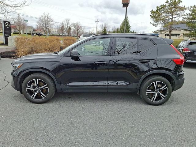 2024 Volvo XC40 B5 Core