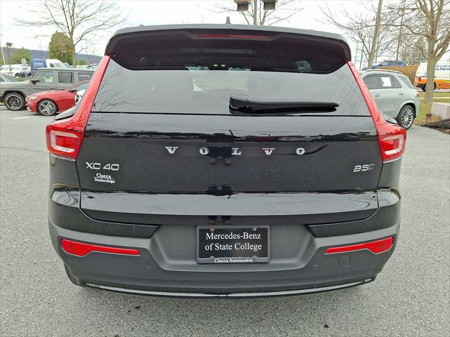 2024 Volvo XC40 B5 Core