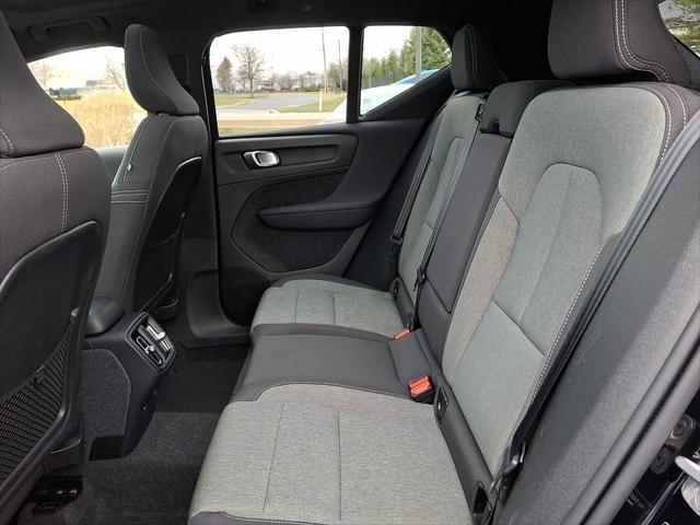 2024 Volvo XC40 B5 Core