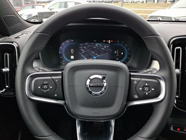2024 Volvo XC40 B5 Core