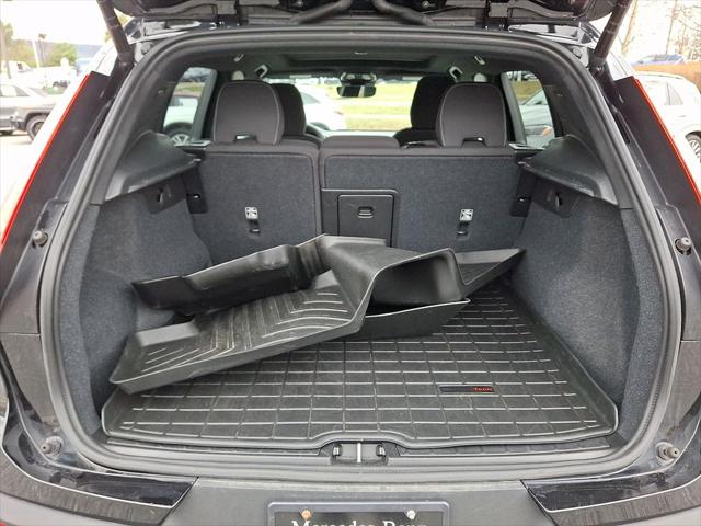 2024 Volvo XC40 B5 Core