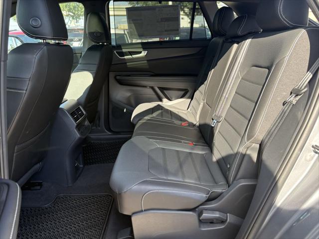 2026 Volkswagen Atlas Cross Sport SEL R-Line Black