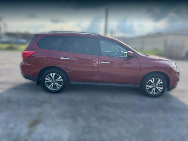 2017 Nissan Pathfinder S
