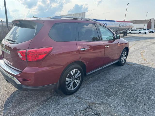 2017 Nissan Pathfinder S
