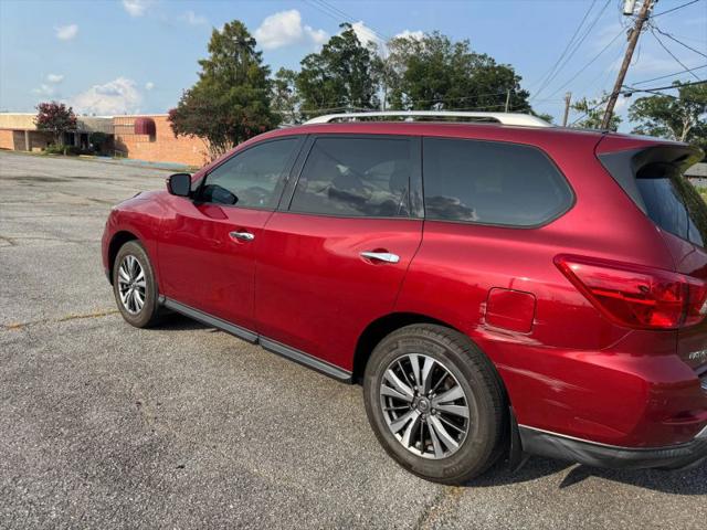 2017 Nissan Pathfinder S
