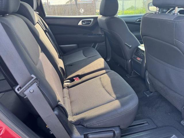 2017 Nissan Pathfinder S