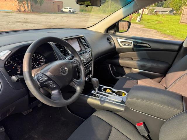 2017 Nissan Pathfinder S