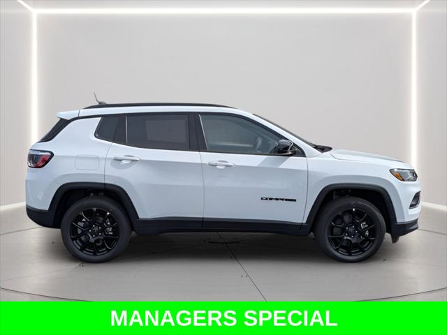 2026 Jeep Compass Latitude Altitude