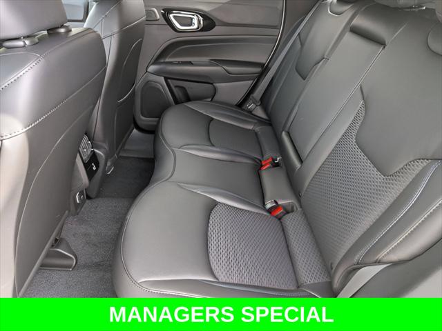 2026 Jeep Compass Latitude Altitude