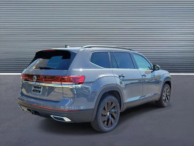 2026 Volkswagen Atlas SE with Technology