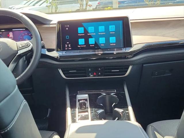 2026 Volkswagen Atlas SE with Technology