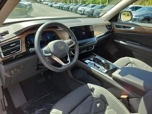 2026 Volkswagen Atlas SE with Technology
