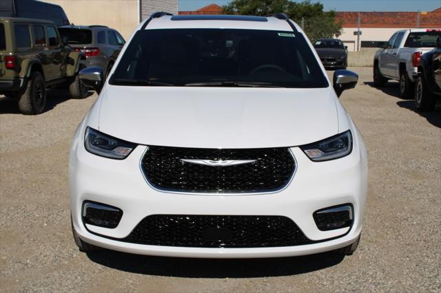 2026 Chrysler Pacifica Pinnacle AWD