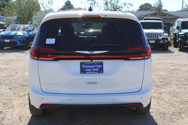 2026 Chrysler Pacifica Pinnacle AWD