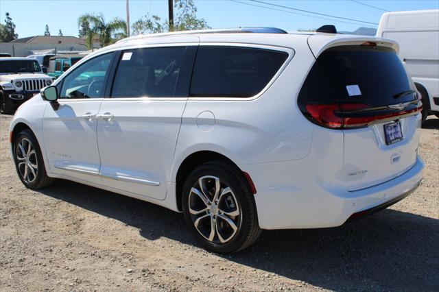 2026 Chrysler Pacifica Pinnacle AWD