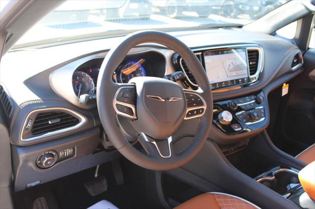 2026 Chrysler Pacifica Pinnacle AWD