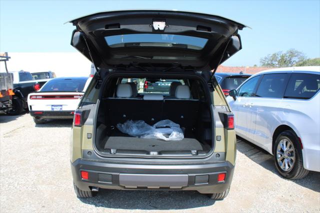 2026 Jeep Cherokee Laredo 4x4