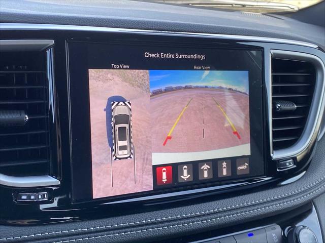 2026 Chrysler Pacifica Select AWD