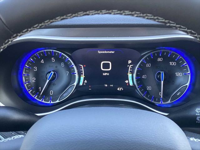 2026 Chrysler Pacifica Select AWD