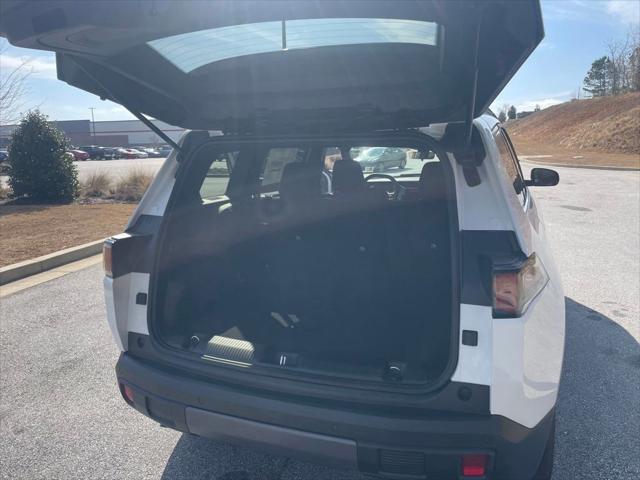 2026 Jeep Cherokee Laredo 4x4