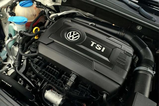 2014 Volkswagen Passat 1.8T Wolfsburg Edition