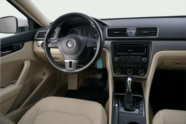 2014 Volkswagen Passat 1.8T Wolfsburg Edition