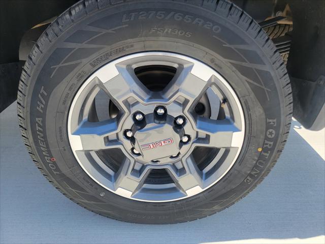 2025 GMC Sierra 3500HD 4WD Crew Cab Long Bed SLT