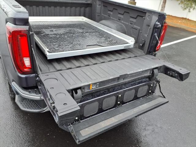 2022 GMC Sierra 1500 4WD Crew Cab Short Box SLT