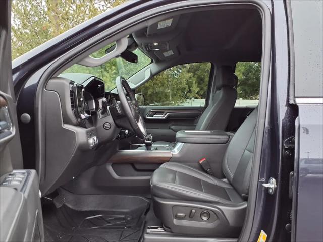 2022 GMC Sierra 1500 4WD Crew Cab Short Box SLT