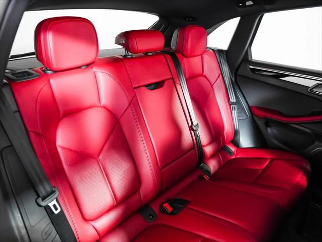 2025 Porsche Macan Macan