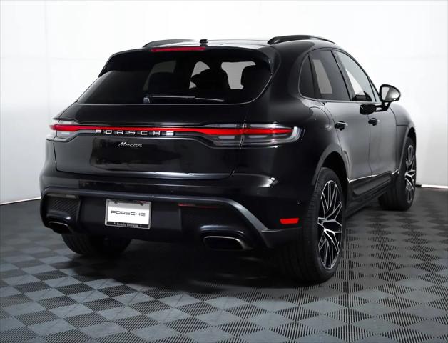 2025 Porsche Macan Macan