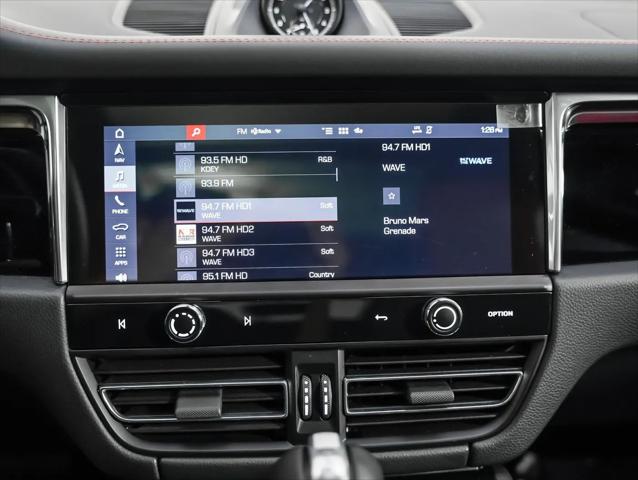 2025 Porsche Macan Macan