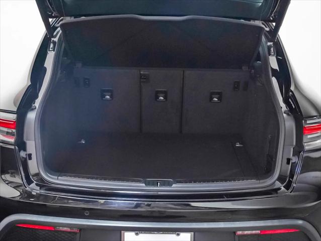 2025 Porsche Macan Macan