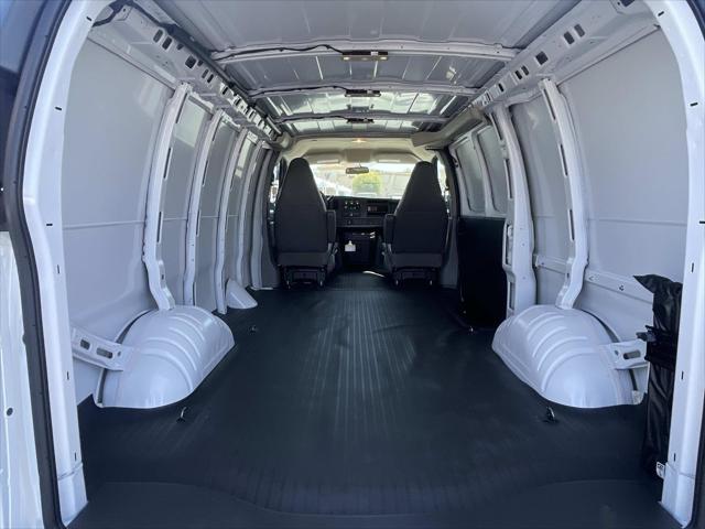 2026 GMC Savana Cargo 2500 Regular Wheelbase, Work Van, RWD